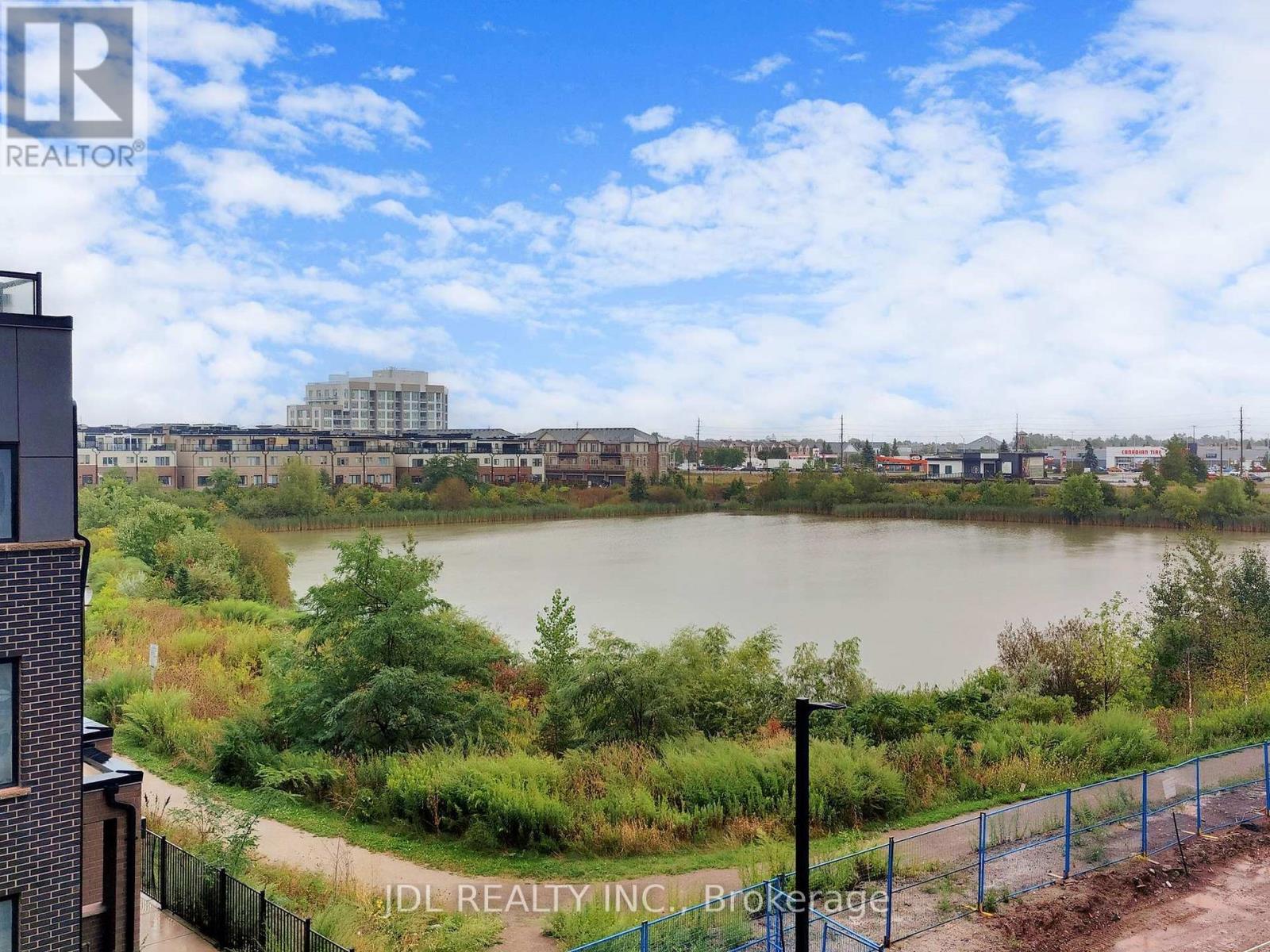 Photo 37 of 309 3079 Trafalgar Road E, Oakville ON