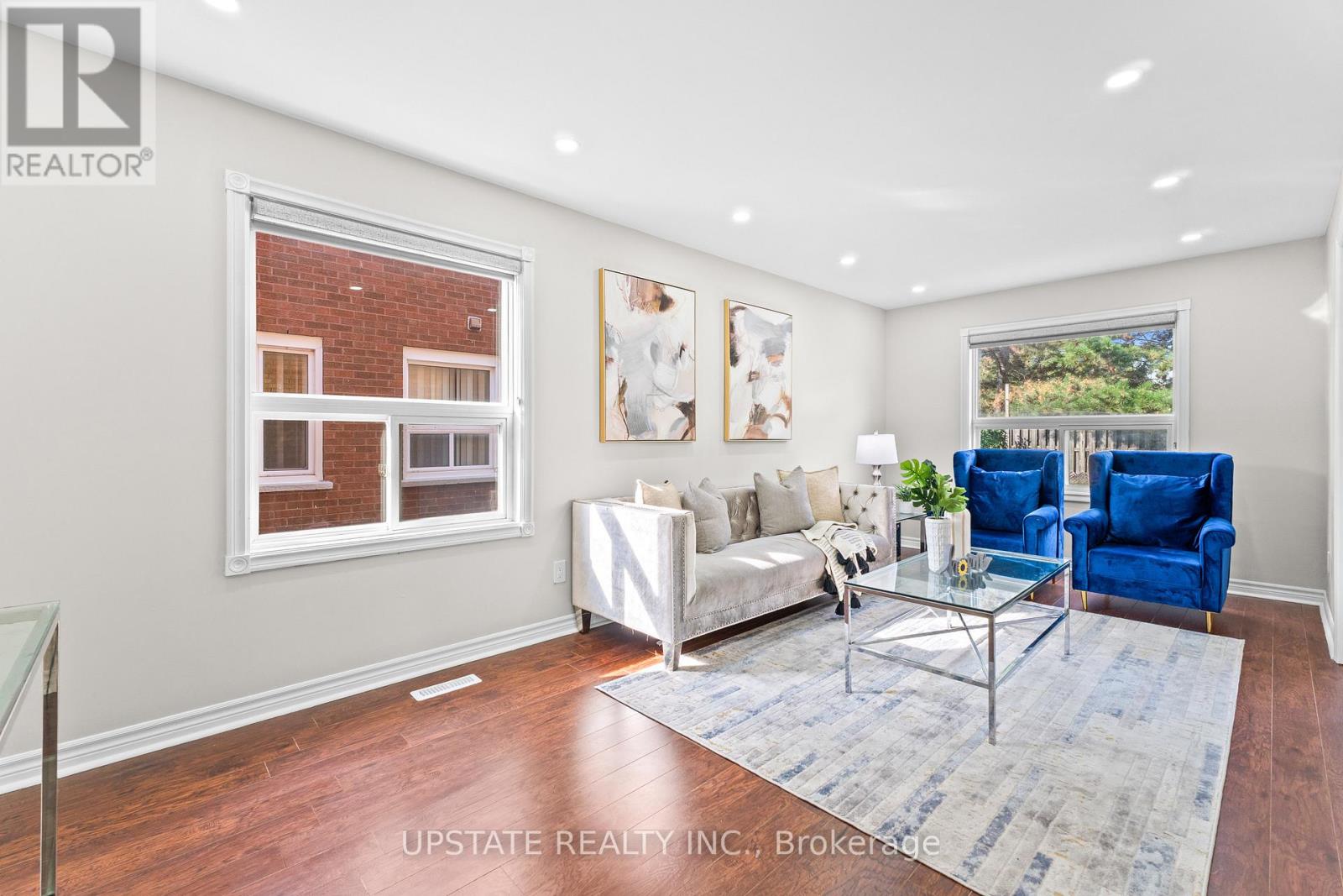 Photo 15 of 31 Danum Road, Brampton ON