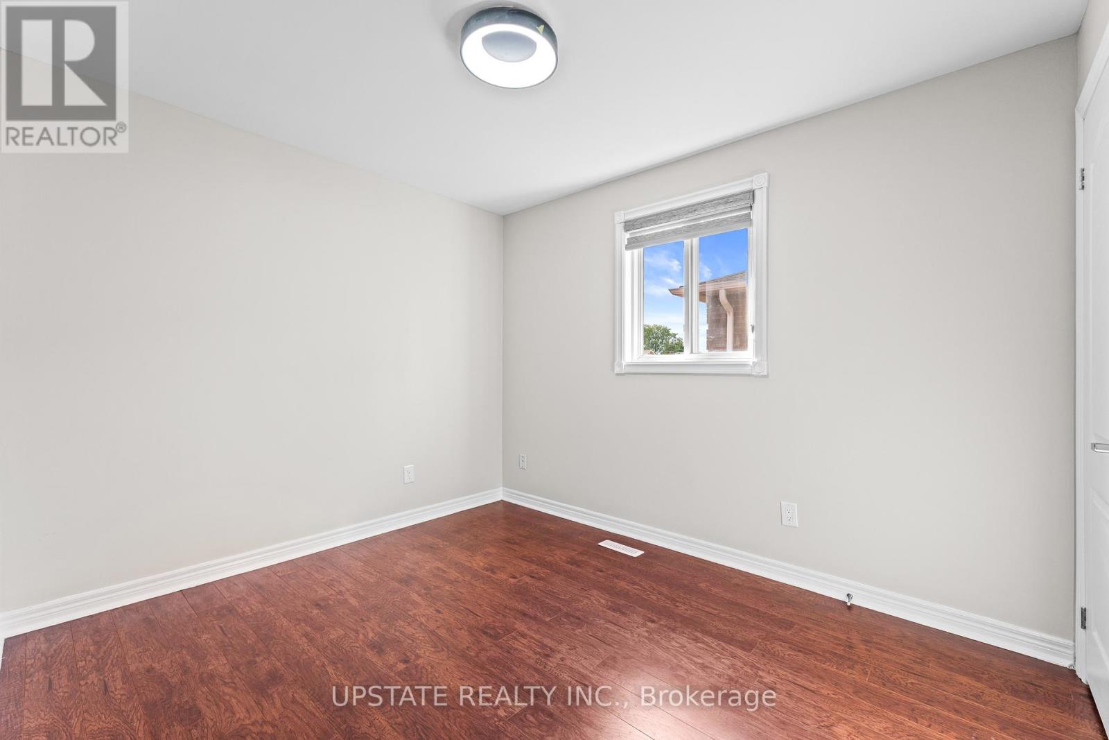Photo 25 of 31 Danum Road, Brampton ON
