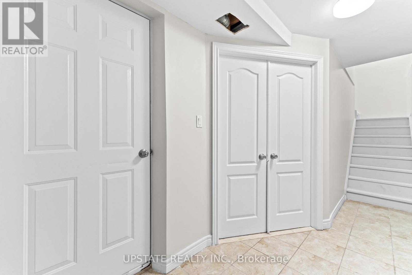 Photo 34 of 31 Danum Road, Brampton ON