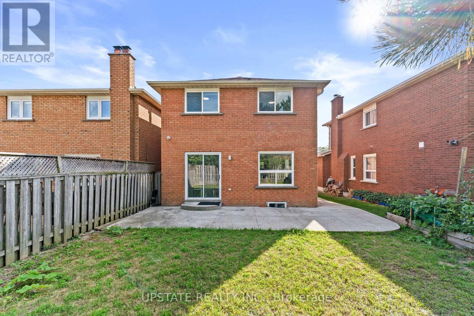 Photo 38 of 31 Danum Road, Brampton ON