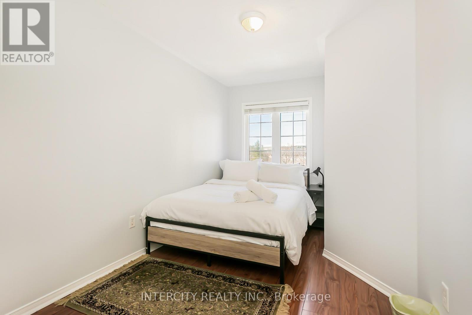 Photo 32 of 40 4950 Albina Way, Mississauga ON