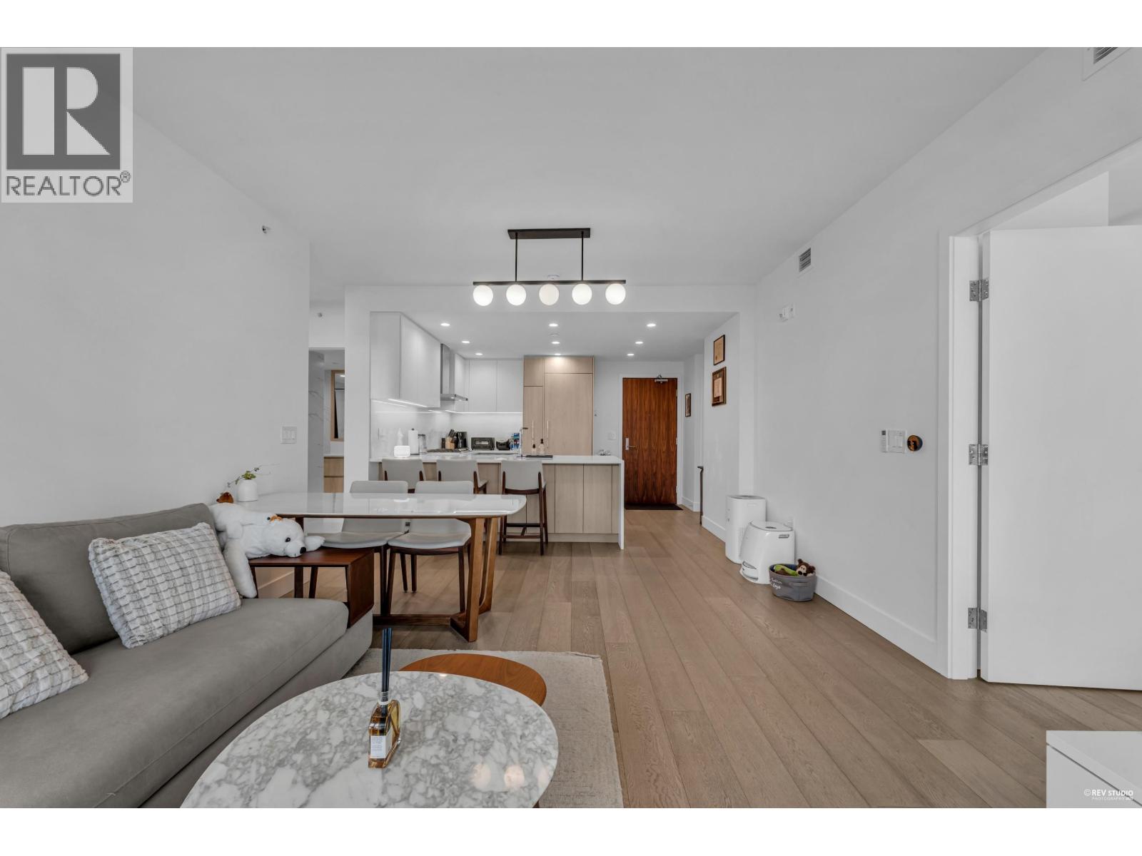 Photo 10 of 308 177 W 3rd Street, North Vancouver BC
