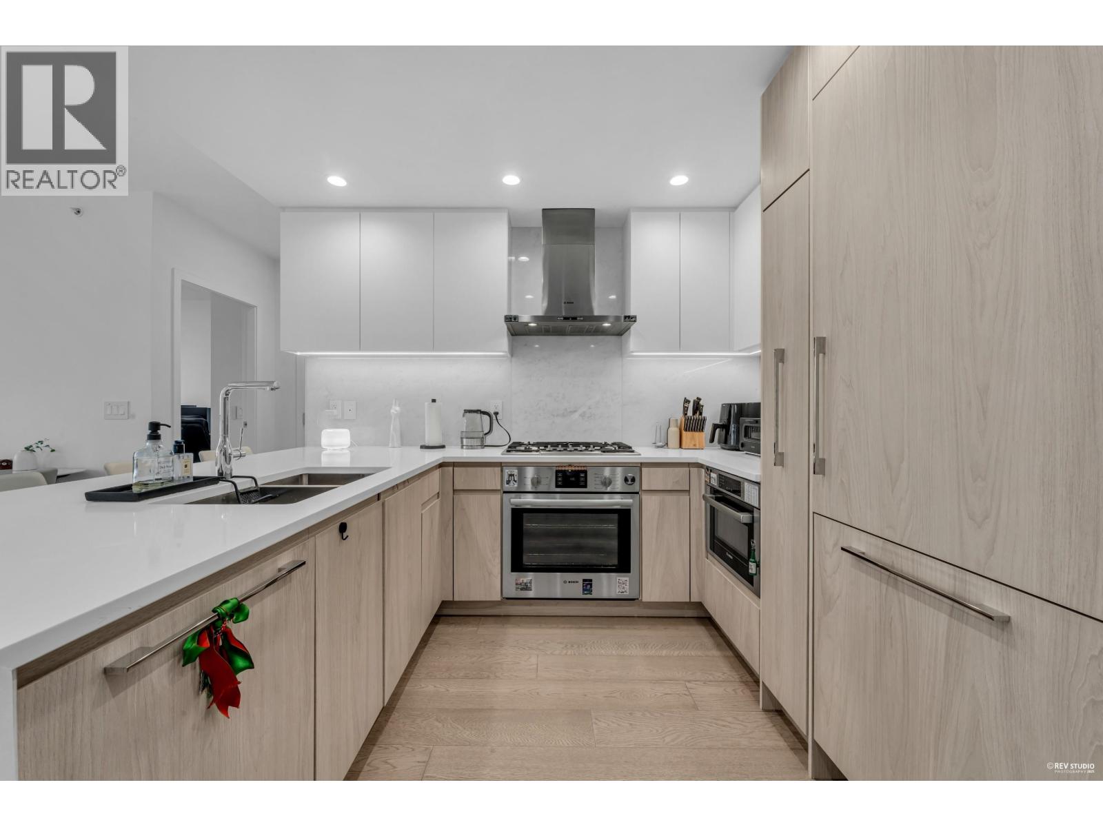Photo 5 of 308 177 W 3rd Street, North Vancouver BC