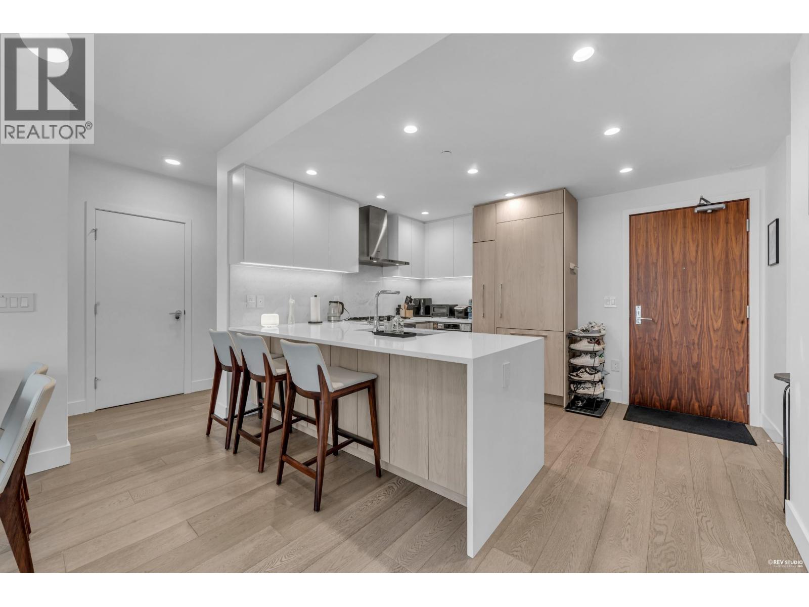 Photo 7 of 308 177 W 3rd Street, North Vancouver BC