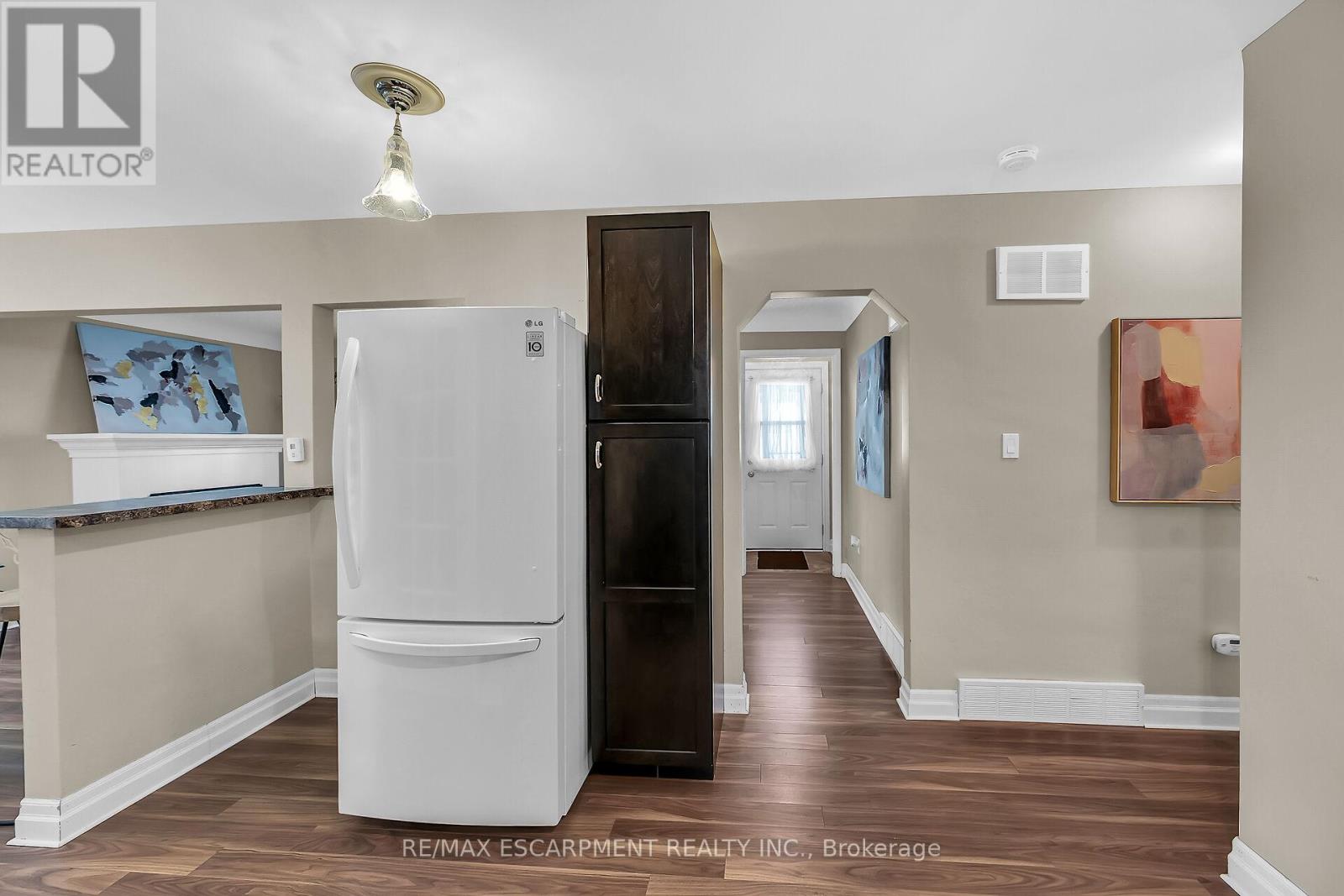Photo 19 of 160 Elizabeth Crescent, Haldimand ON