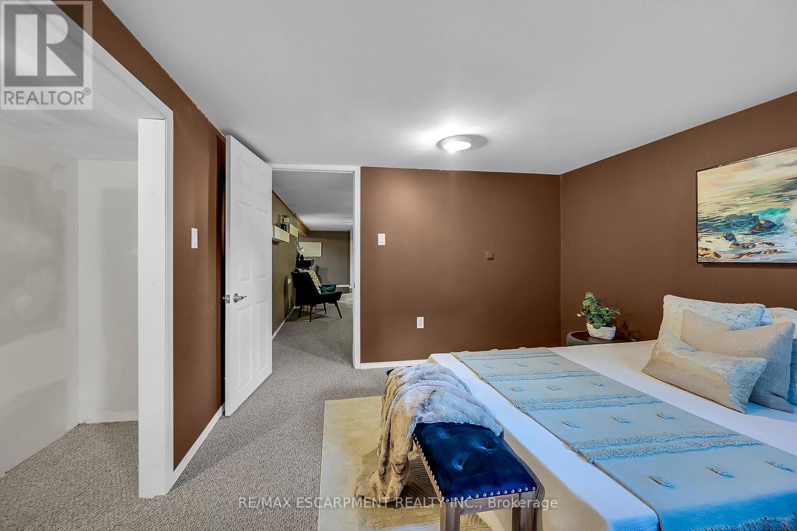 Photo 38 of 160 Elizabeth Crescent, Haldimand ON
