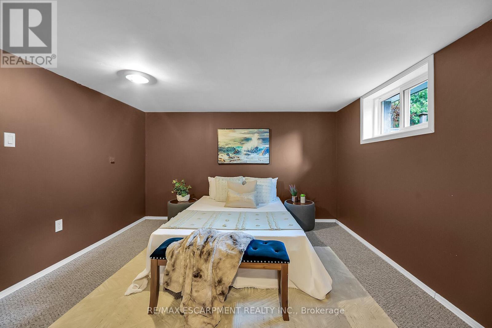 Photo 39 of 160 Elizabeth Crescent, Haldimand ON