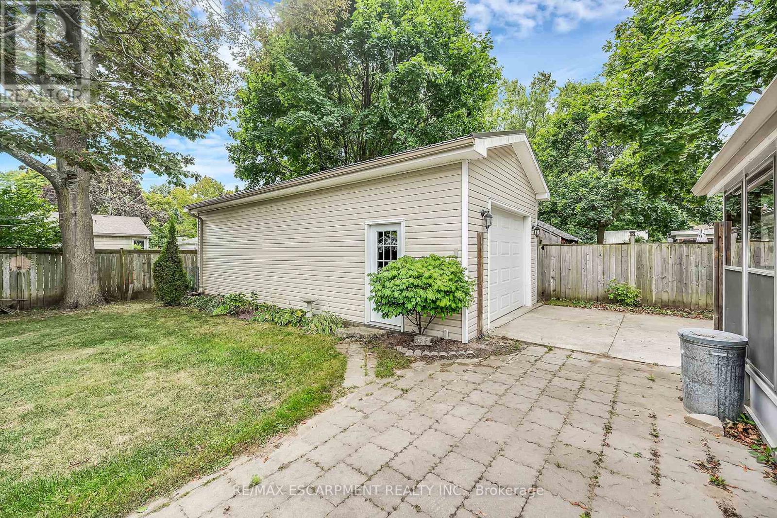 Photo 47 of 160 Elizabeth Crescent, Haldimand ON