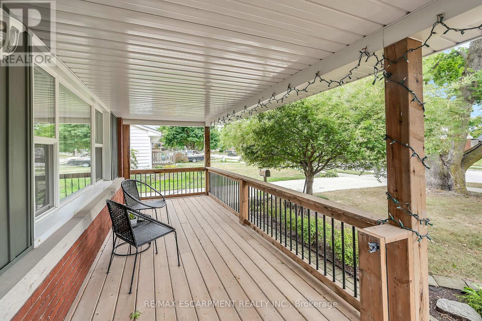 Photo 6 of 160 Elizabeth Crescent, Haldimand ON