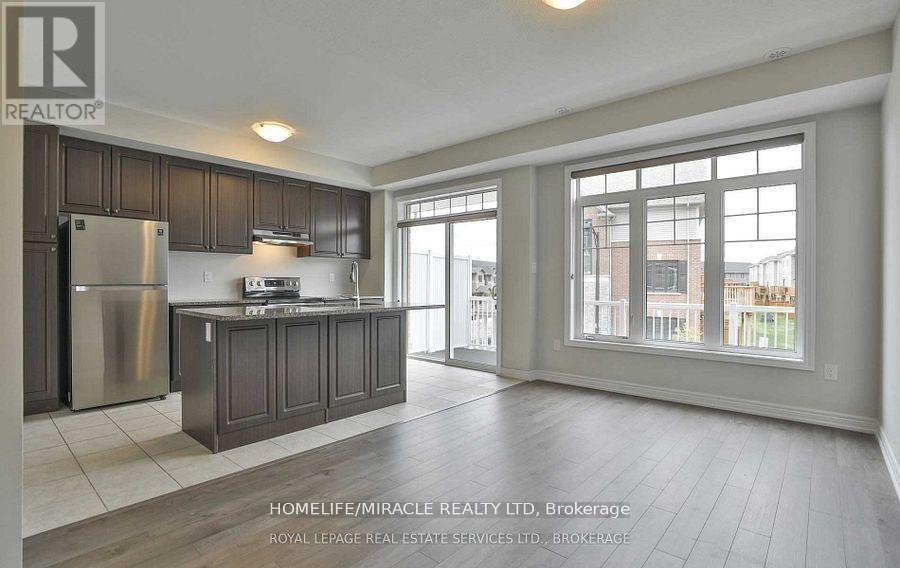 Photo 13 of 3 Canoe Lane, Hamilton ON
