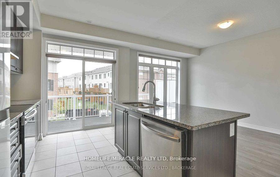 Photo 17 of 3 Canoe Lane, Hamilton ON