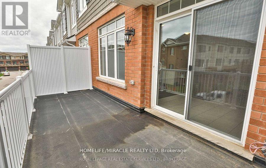 Photo 19 of 3 Canoe Lane, Hamilton ON