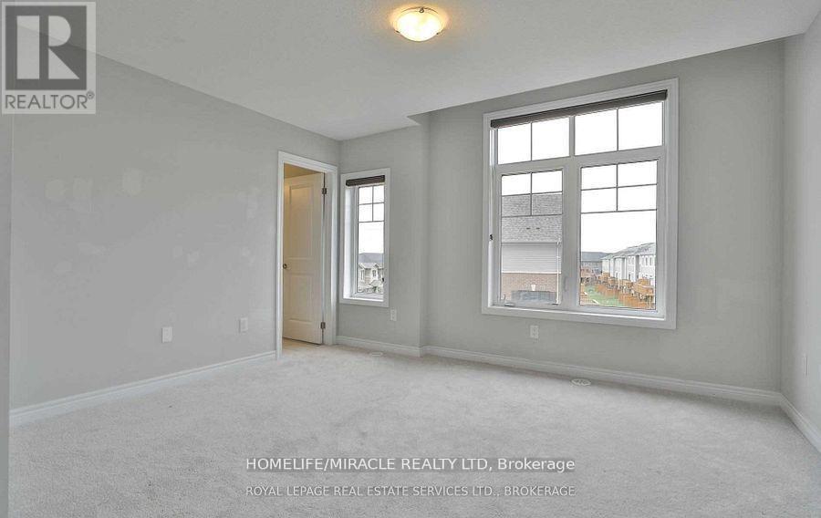 Photo 21 of 3 Canoe Lane, Hamilton ON