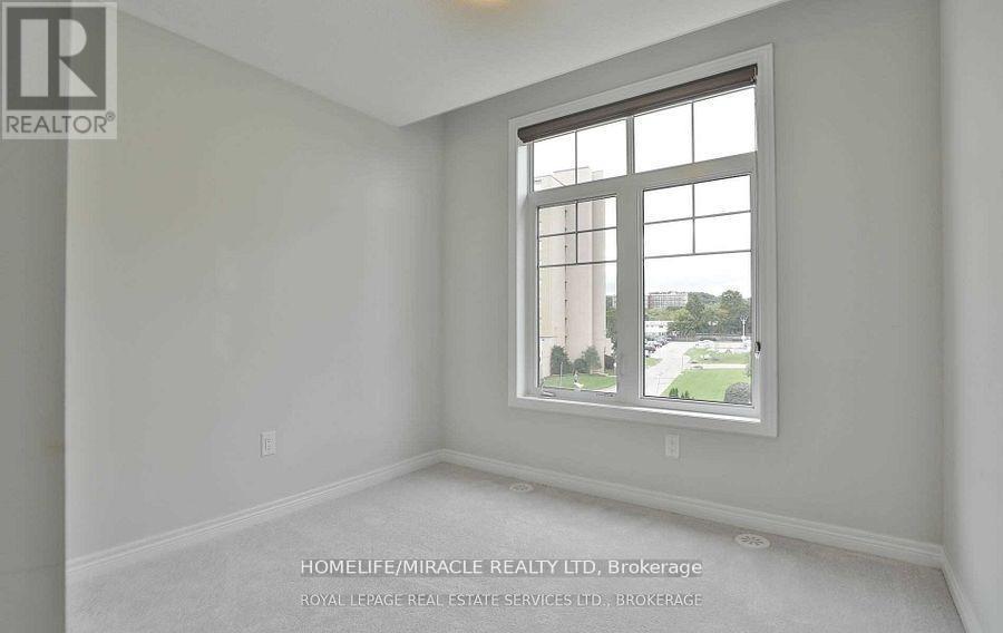 Photo 24 of 3 Canoe Lane, Hamilton ON