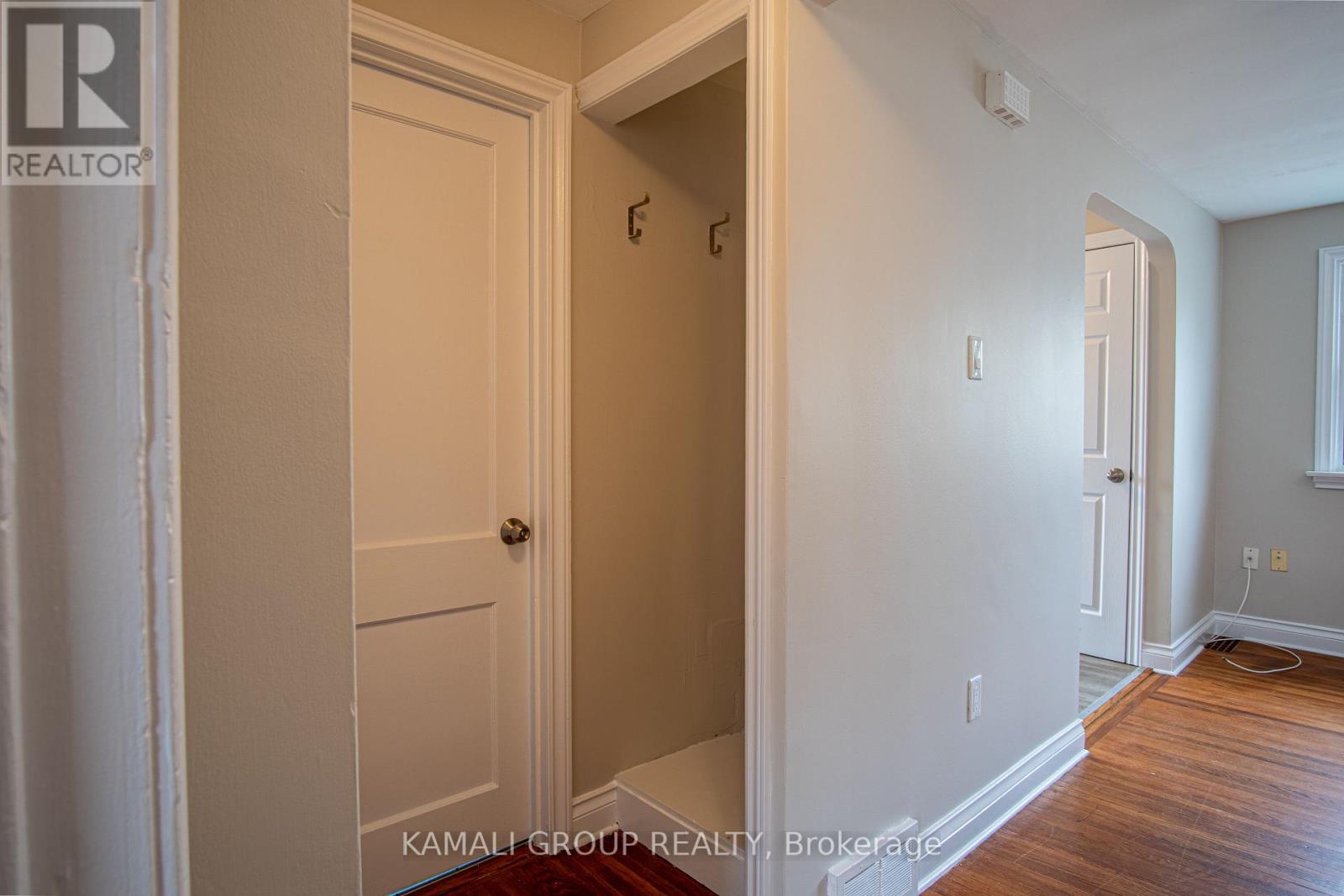 Photo 14 of Upper 15 Sherbourne Street, St Catharines ON