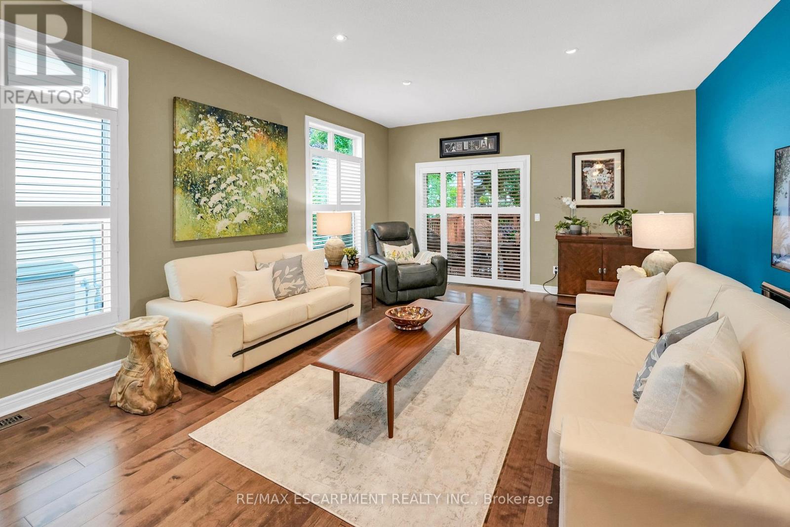 Photo 11 of 3358 Laurie Avenue, Lincoln ON
