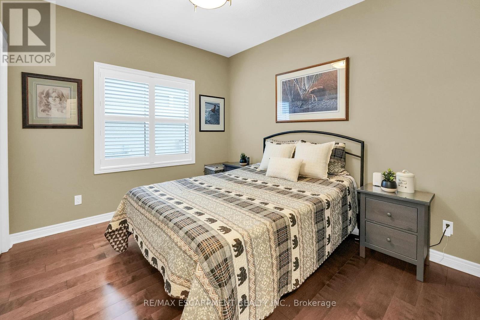 Photo 18 of 3358 Laurie Avenue, Lincoln ON