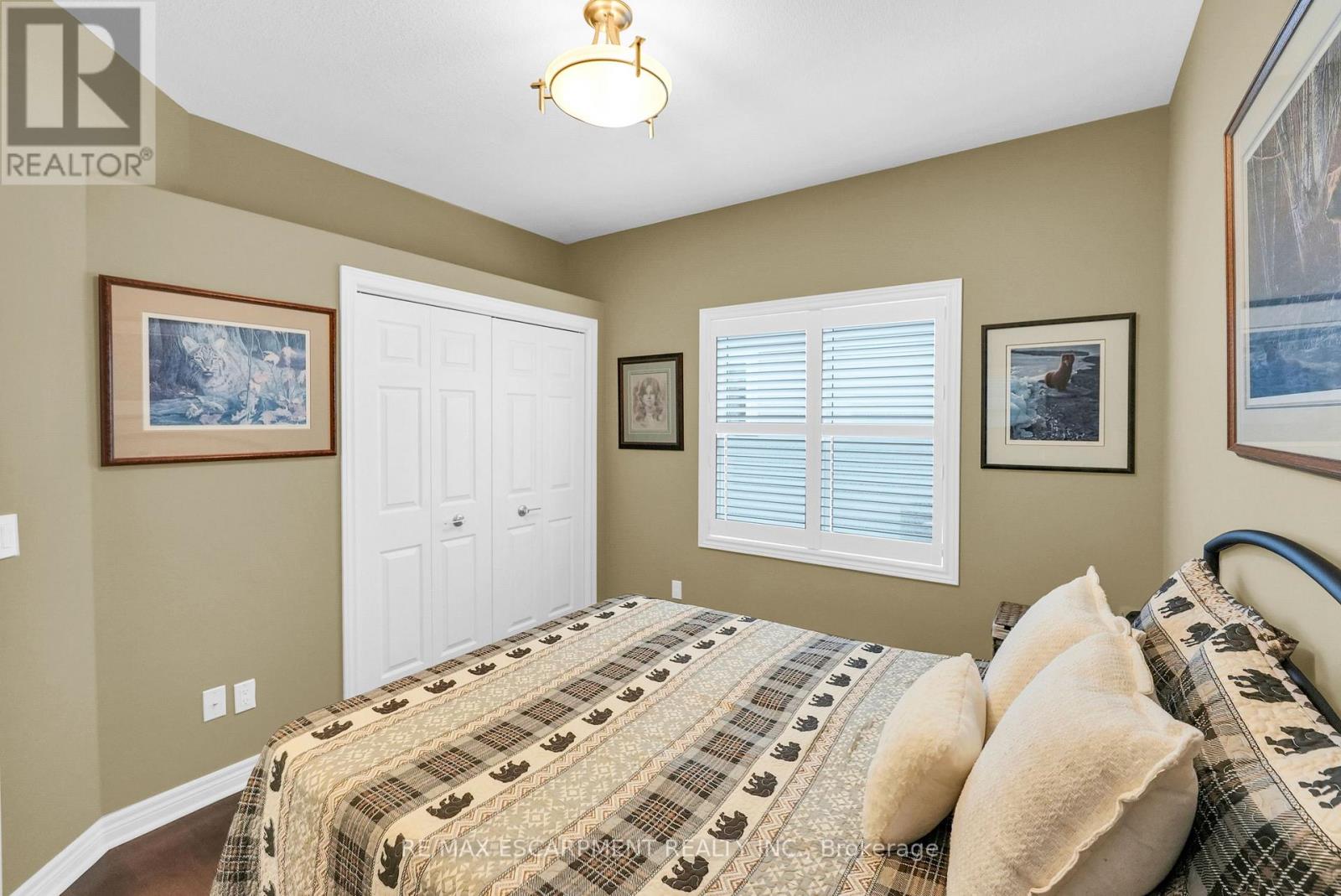 Photo 19 of 3358 Laurie Avenue, Lincoln ON