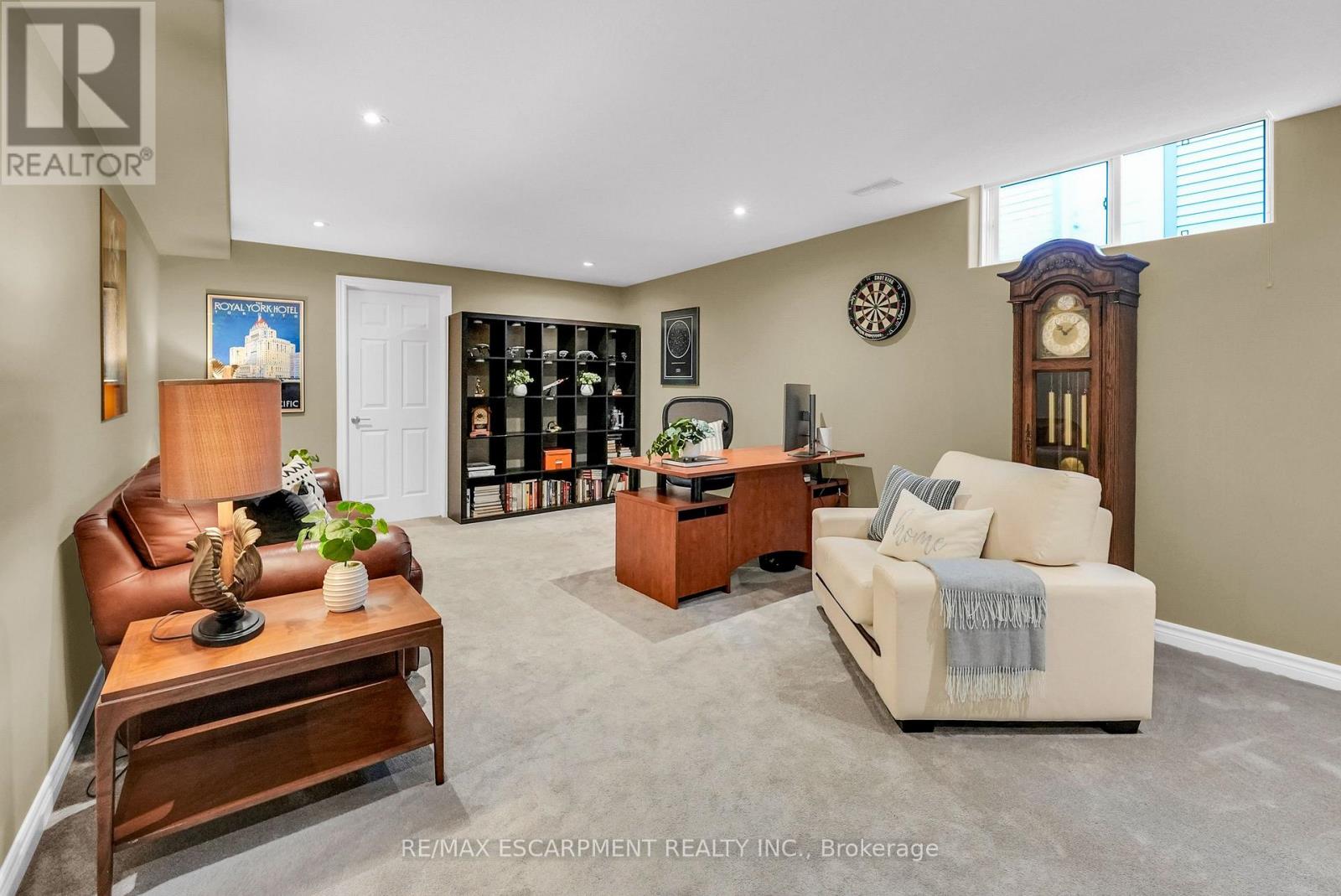 Photo 22 of 3358 Laurie Avenue, Lincoln ON