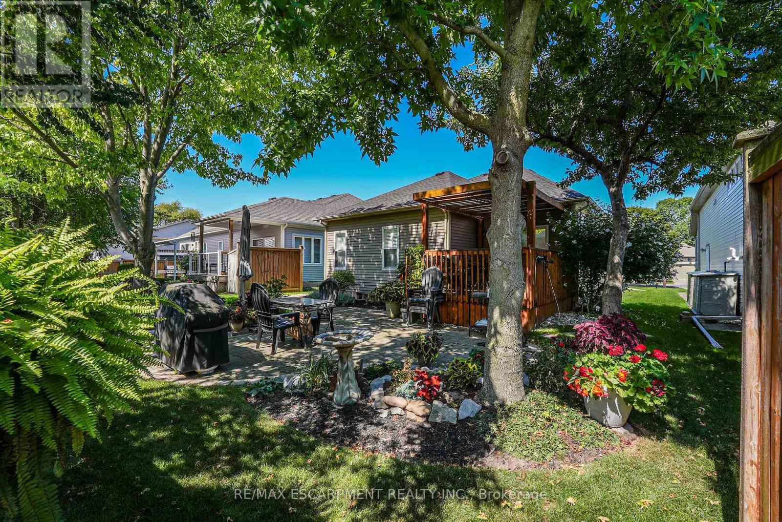 Photo 32 of 3358 Laurie Avenue, Lincoln ON
