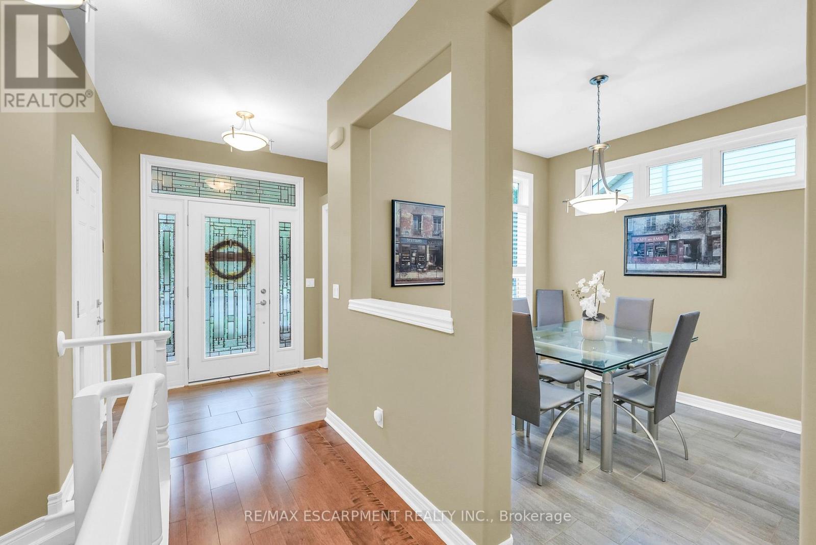 Photo 5 of 3358 Laurie Avenue, Lincoln ON