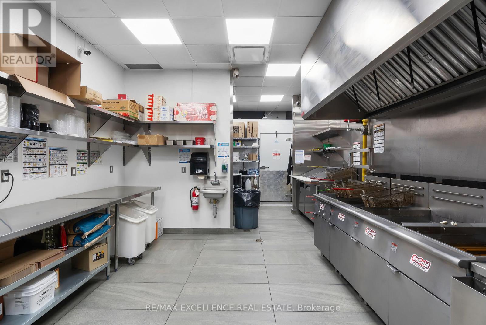 Photo 11 of 1 A 879 Wellington Road, London South ON
