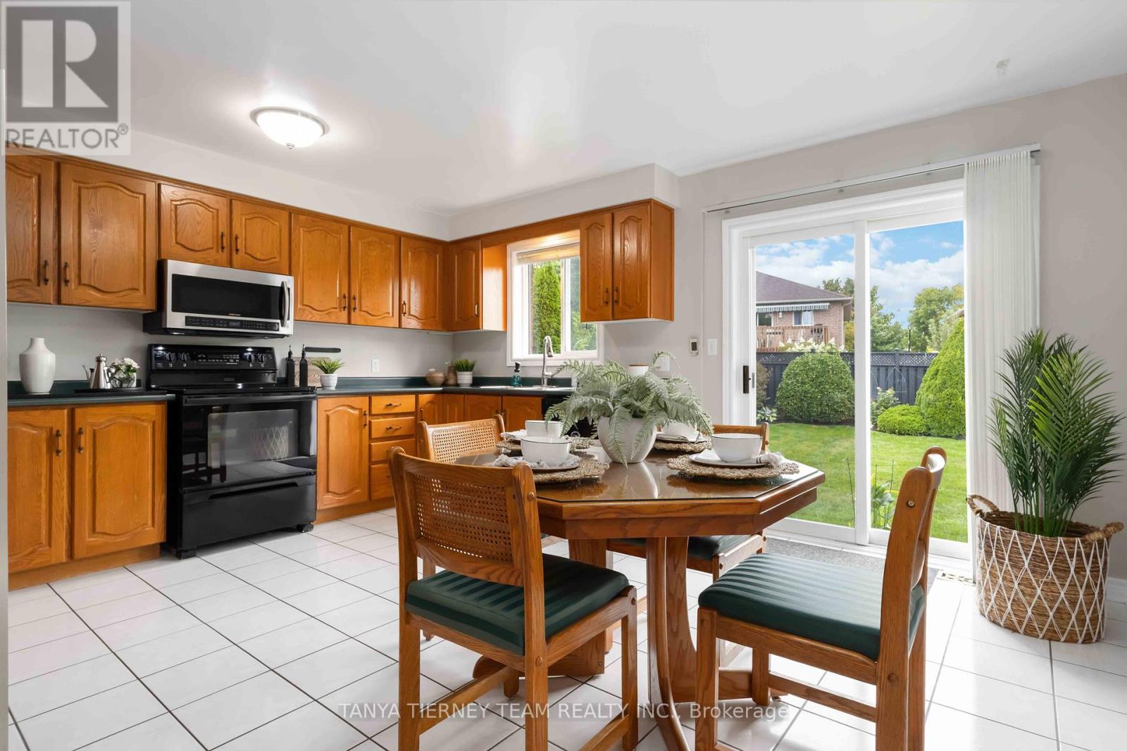 Photo 13 of 750 Duncan Court, Cobourg ON