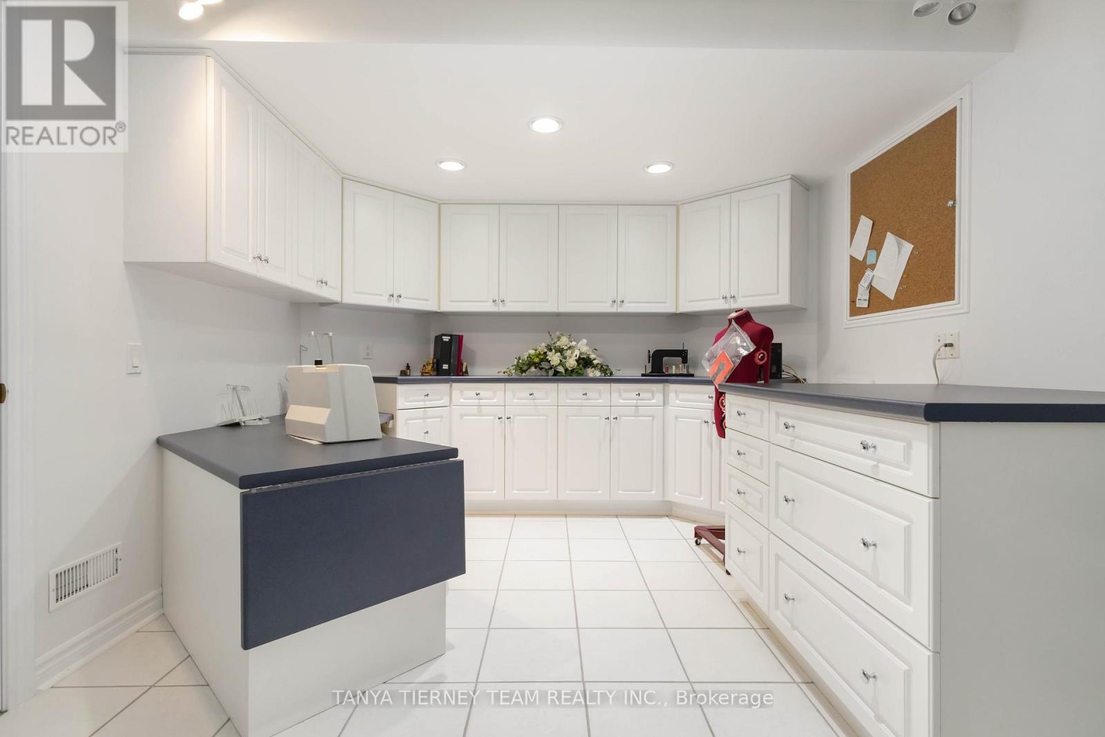 Photo 31 of 750 Duncan Court, Cobourg ON