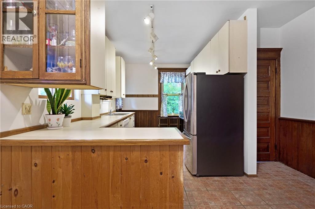 Photo 22 of 36 Wentworth Avenue, Cambridge ON