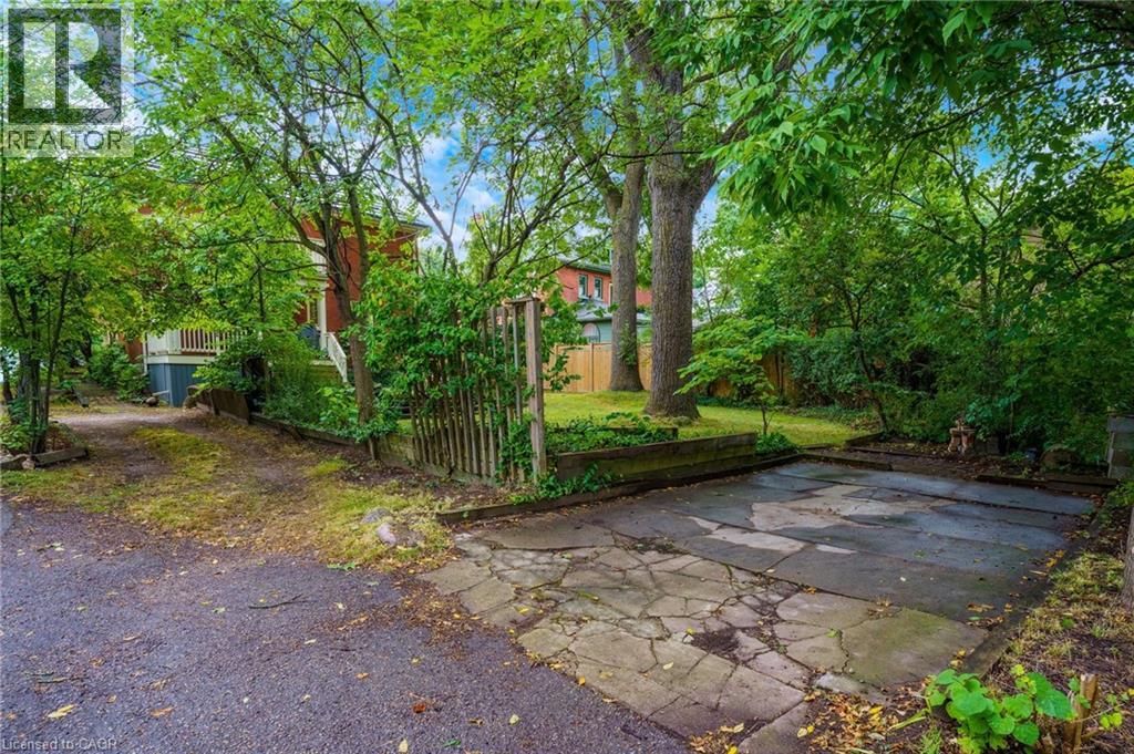 Photo 6 of 36 Wentworth Avenue, Cambridge ON
