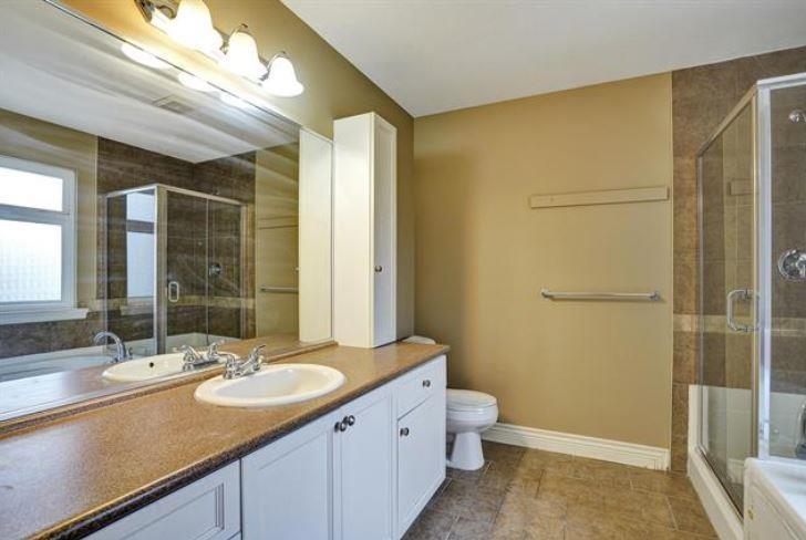 Photo 12 of 7113 147 Street, Surrey BC