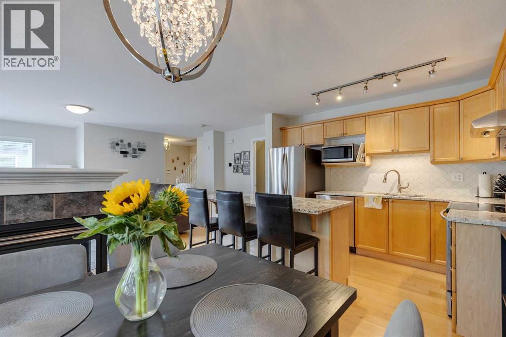 Photo 10 of 46 Simcoe Place Sw, Calgary AB