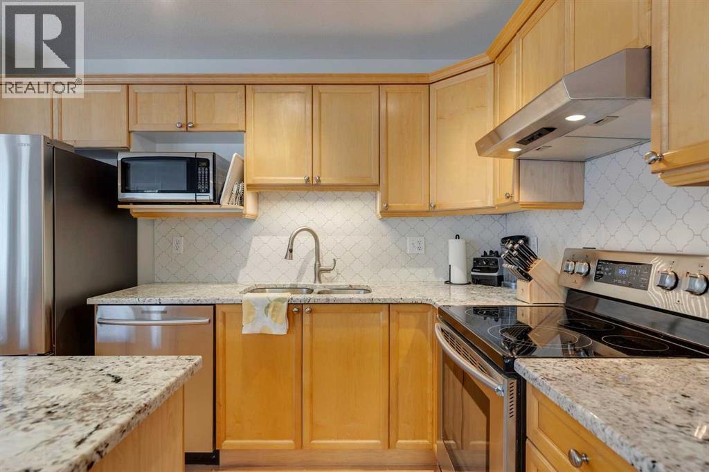 Photo 14 of 46 Simcoe Place Sw, Calgary AB