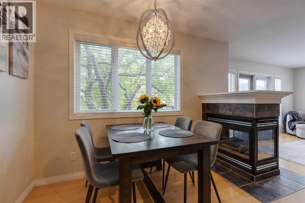 Photo 18 of 46 Simcoe Place Sw, Calgary AB