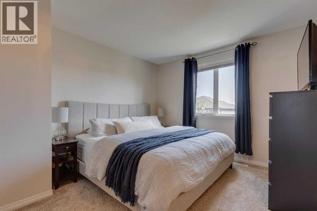 Photo 21 of 46 Simcoe Place Sw, Calgary AB