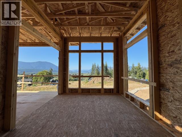 Photo 14 of 891 25 Avenue Sw, Salmon Arm BC