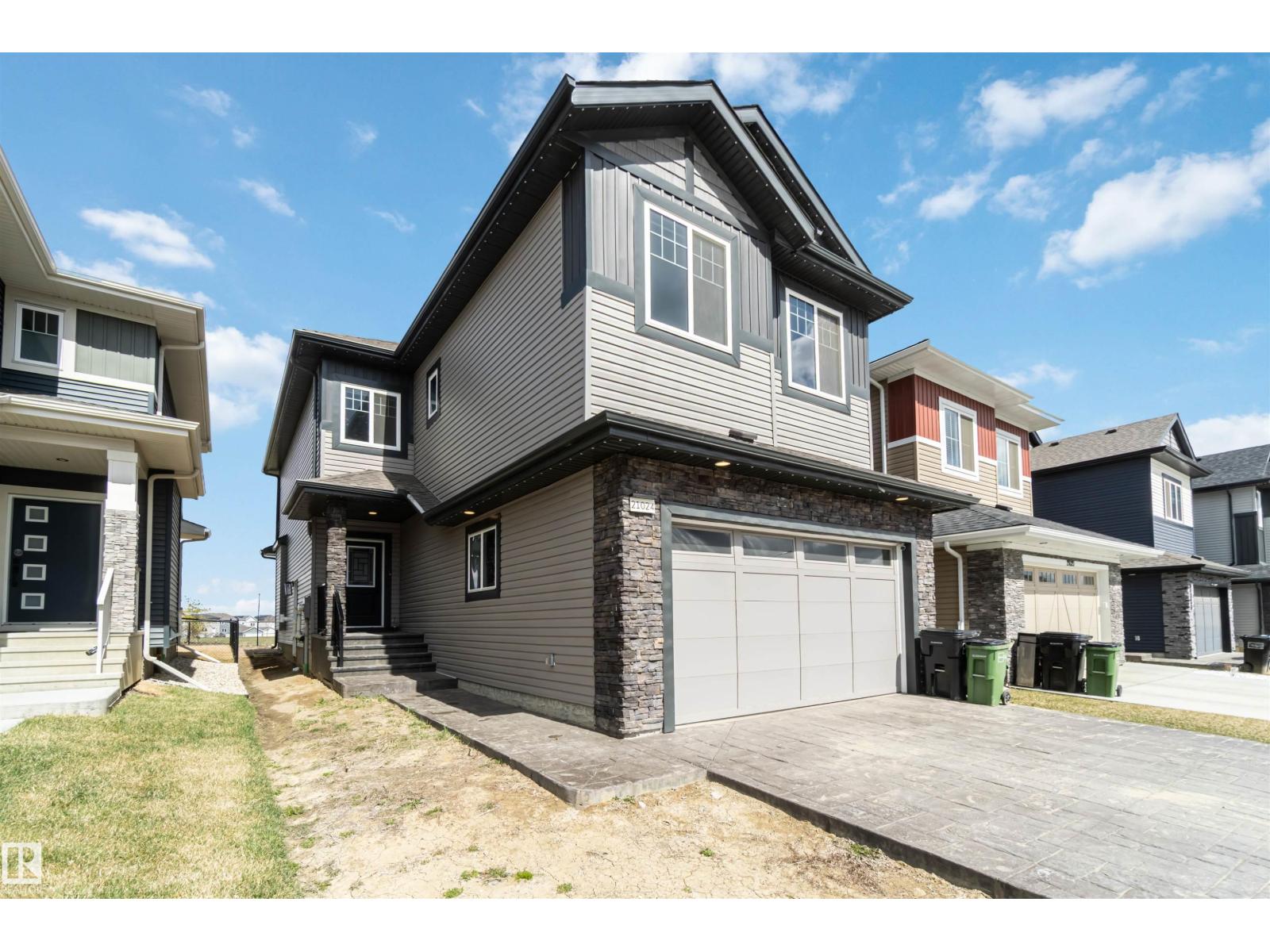 Photo 45 of 21024 128 Av Nw, Edmonton AB