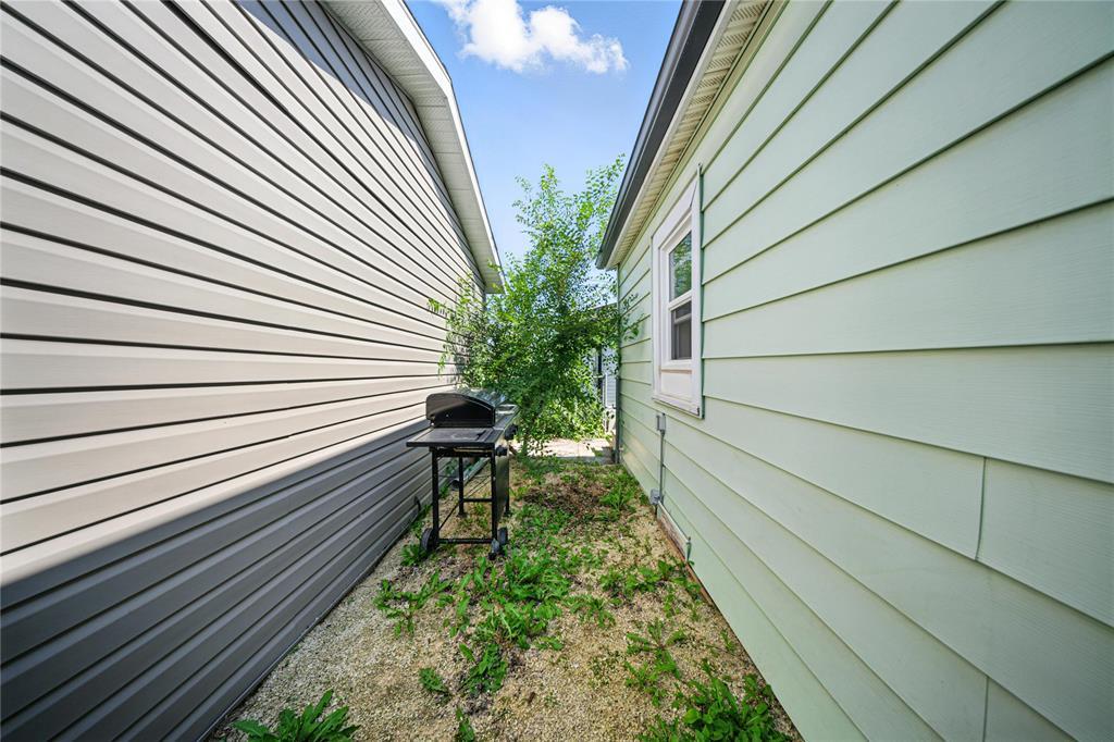 Photo 21 of 193 Mighton Avenue, Winnipeg MB