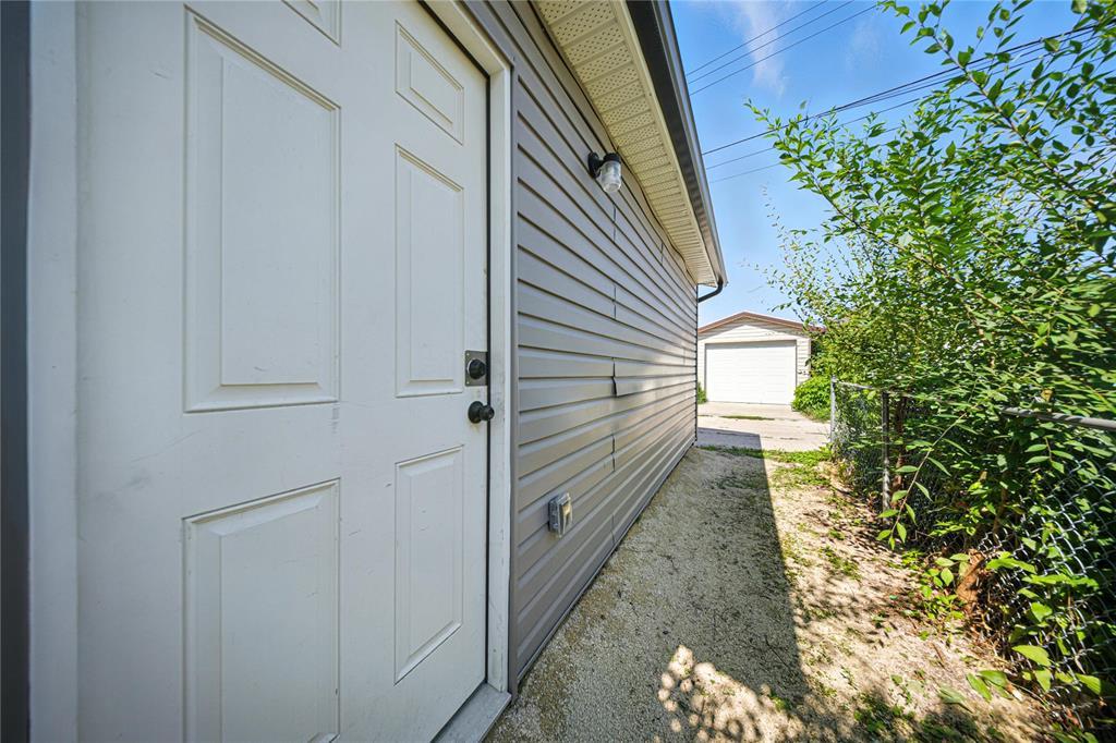 Photo 22 of 193 Mighton Avenue, Winnipeg MB