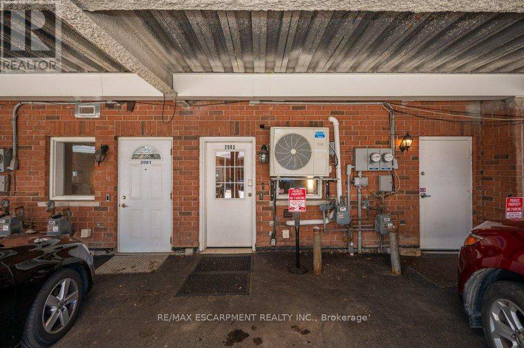 Photo 44 of 2082 Pine Street, Burlington ON