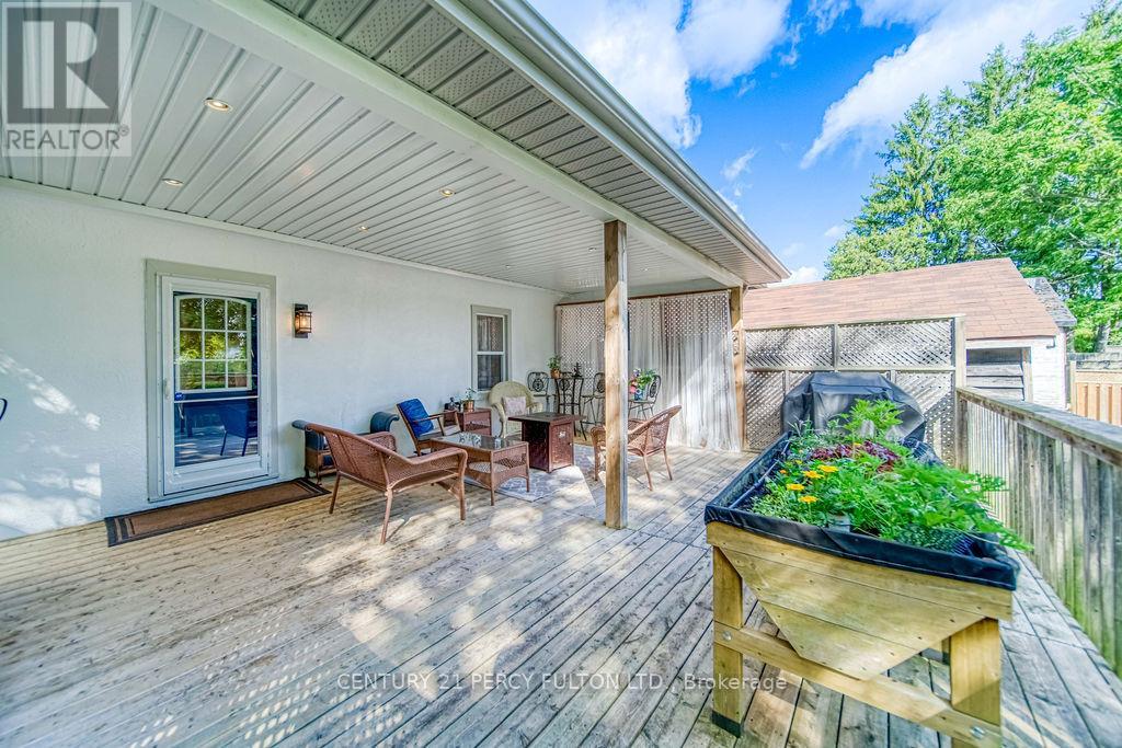Photo 37 of 101 Roxborough Avenue, Oshawa ON