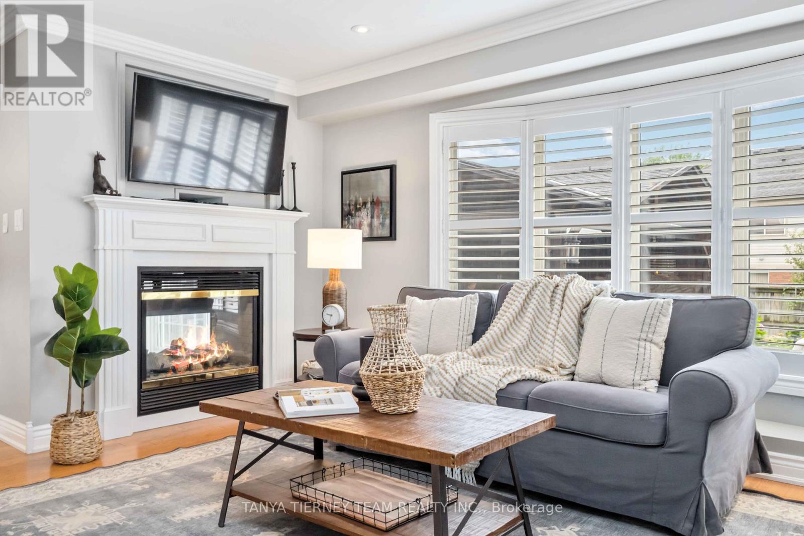 Photo 13 of 11 Claridge Crescent, Whitby ON