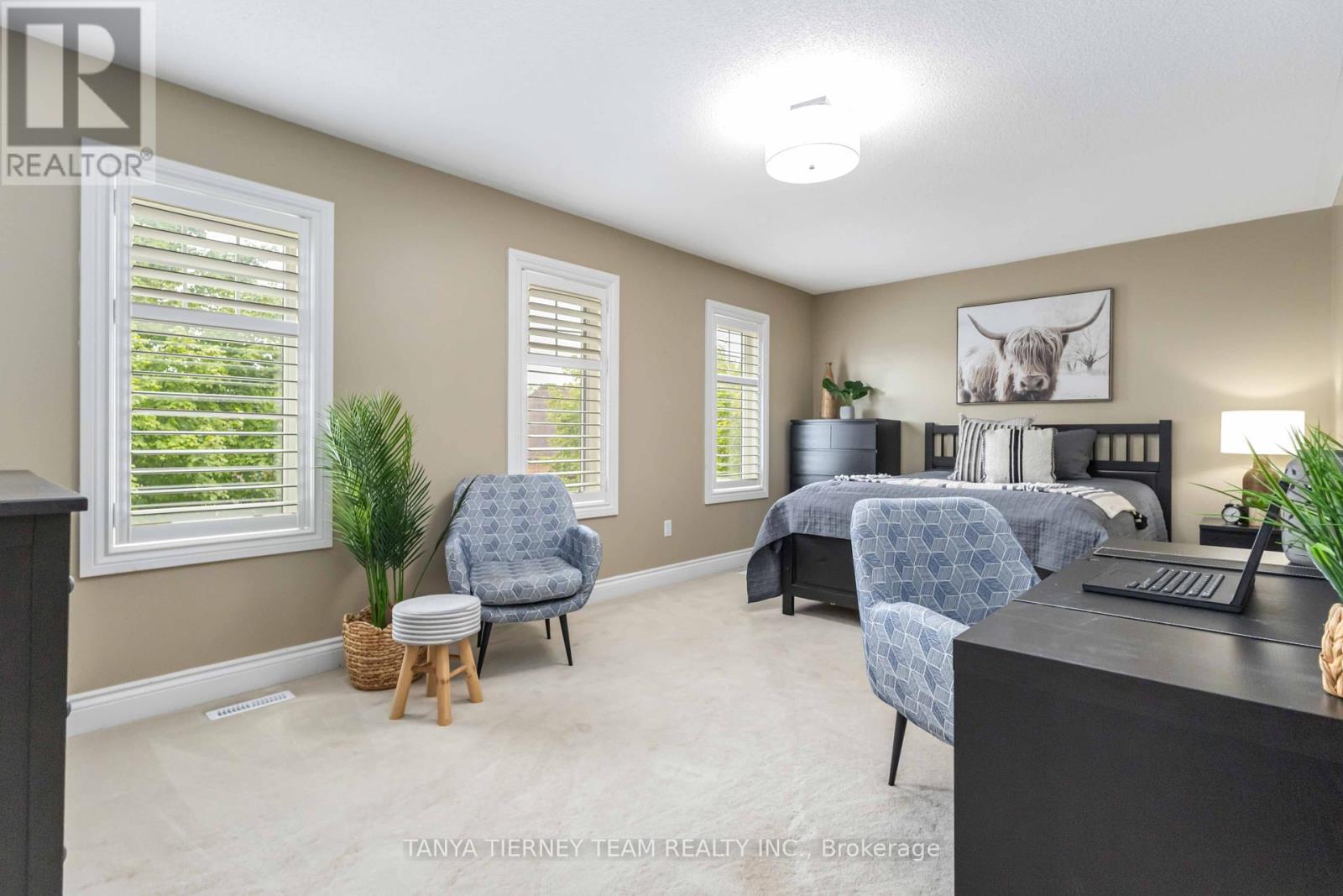 Photo 28 of 11 Claridge Crescent, Whitby ON