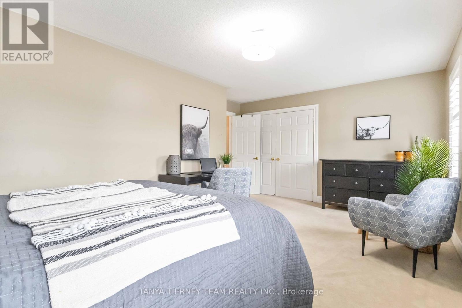 Photo 29 of 11 Claridge Crescent, Whitby ON