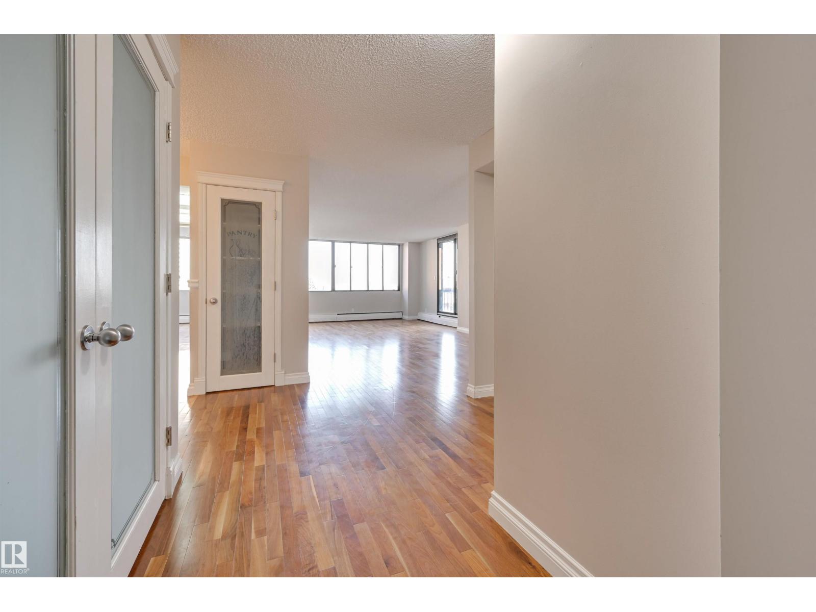 Photo 23 of 301 9921 104 St Nw, Edmonton AB