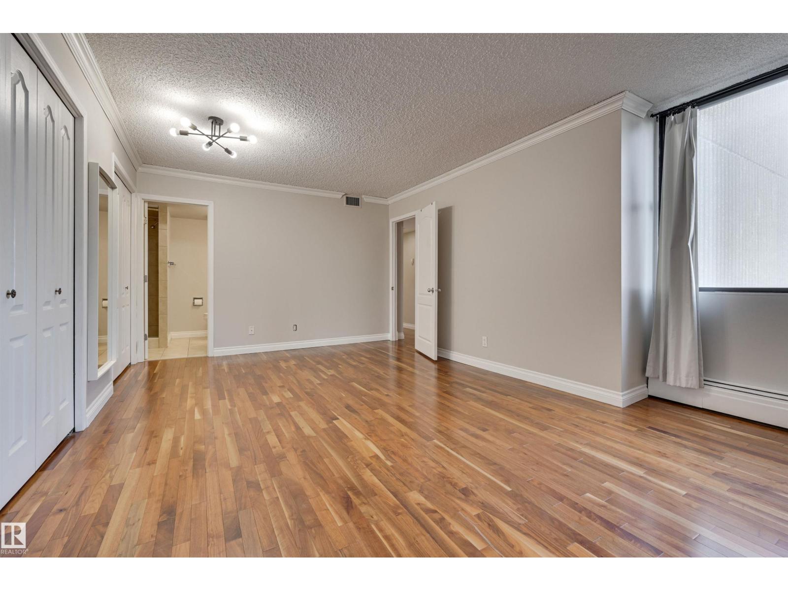 Photo 26 of 301 9921 104 St Nw, Edmonton AB