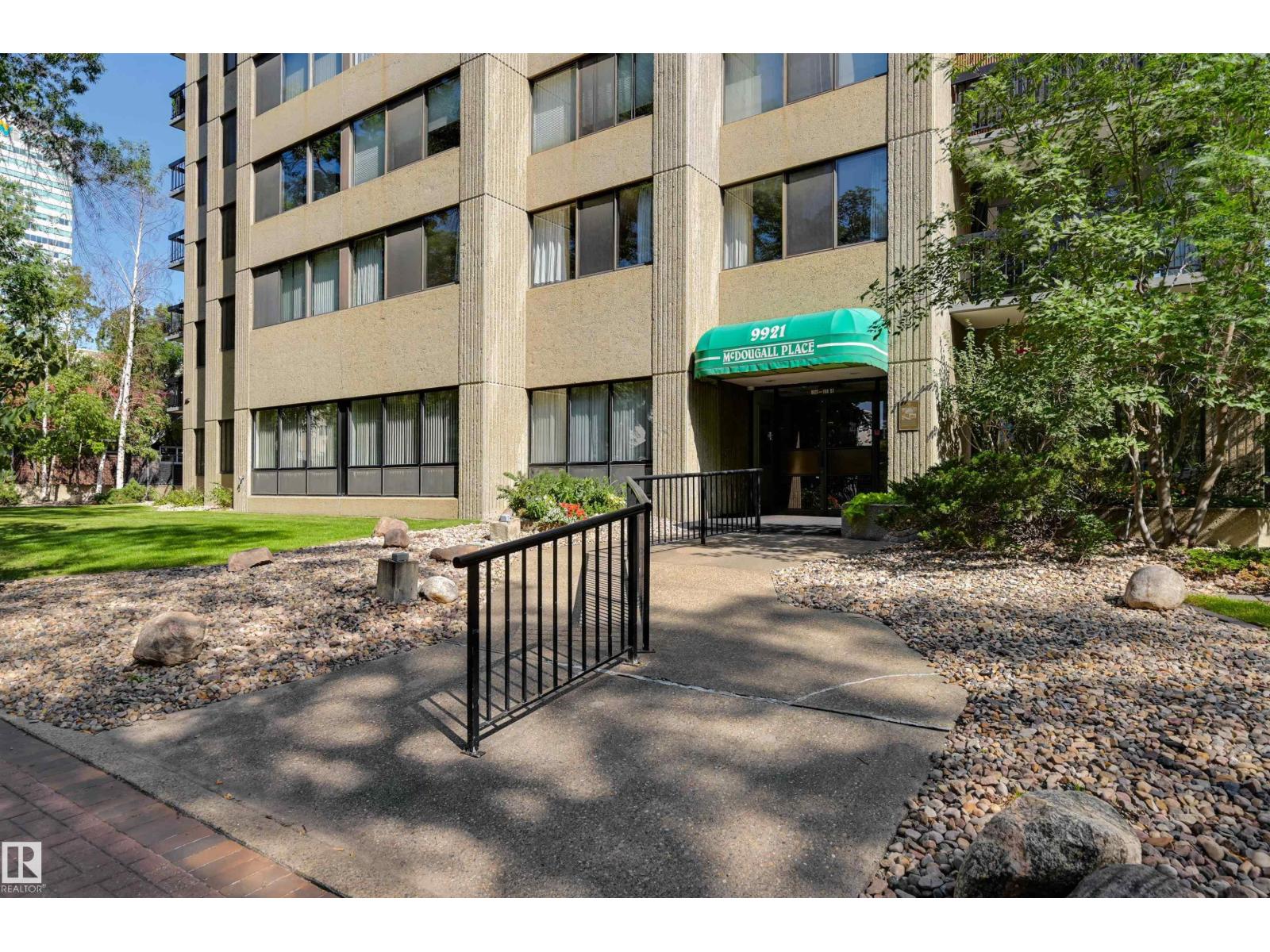 Photo 38 of 301 9921 104 St Nw, Edmonton AB