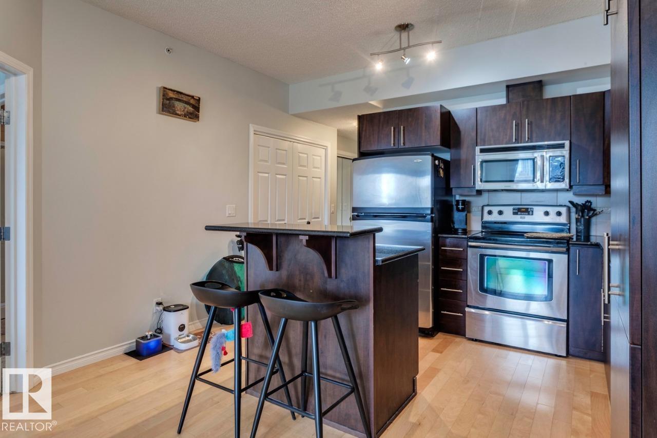 Photo 12 of 904 10303 111 St Nw, Edmonton AB