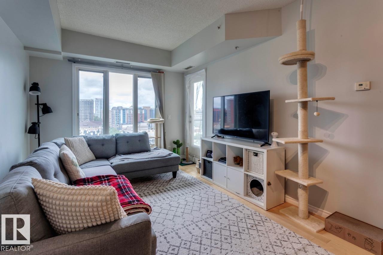 Photo 15 of 904 10303 111 St Nw, Edmonton AB